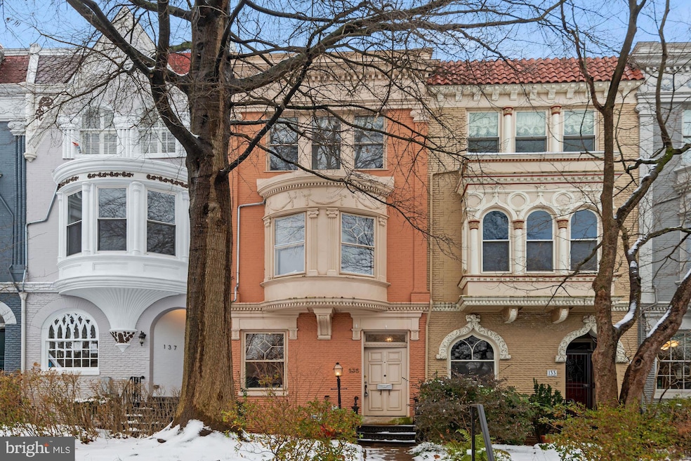 135 N Carolina Ave SE, Washington, DC 20003 - photo 1