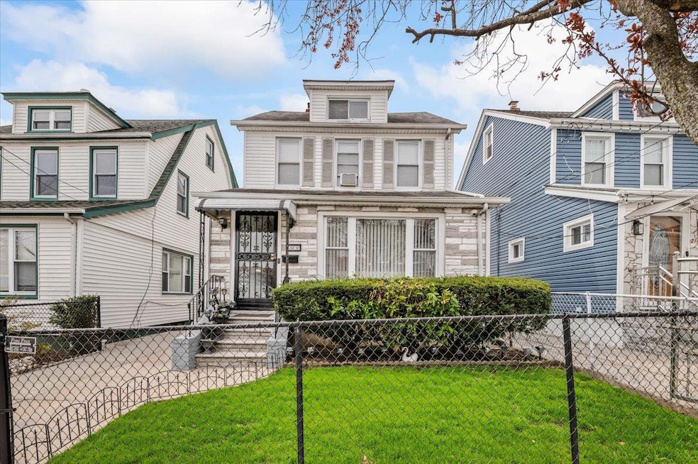 214-38 113th Ave, Jamaica, NY 11429 - photo 1