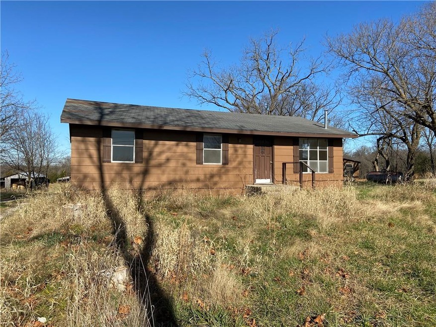 15026 E Highway 264, Lowell, AR 72745 - photo 1