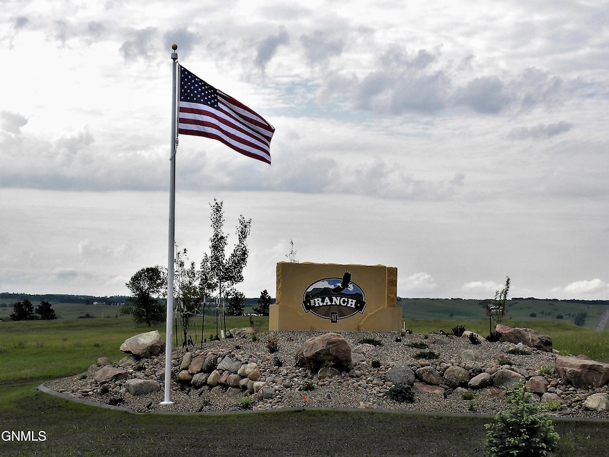 14140 Paniolo Way, Bismarck, ND 58503 - photo 1