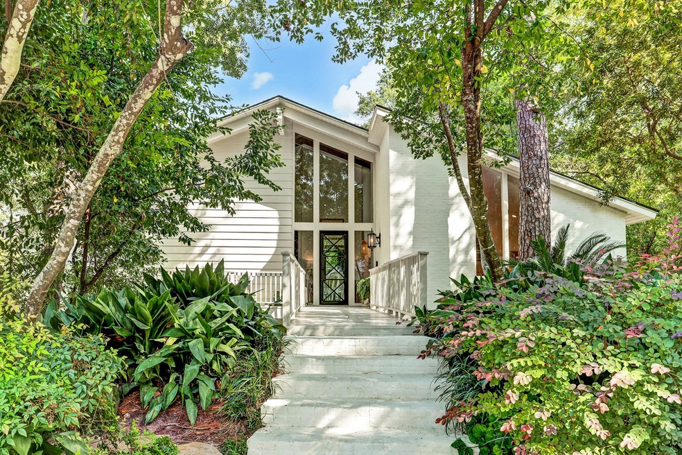 6 Willowron Dr, Houston, TX 77024 - photo 1