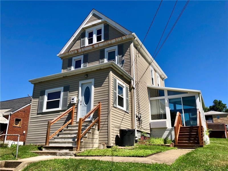 FRONT VIEW OF HOME