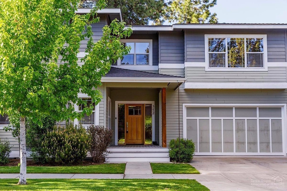 352 SW Hayes Ave, Bend, OR 97702 - photo 1