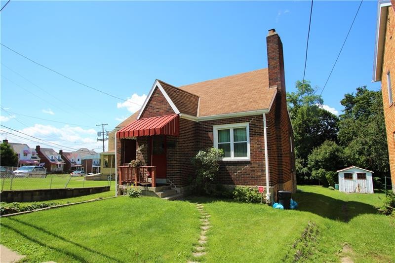 Welcome to 18 Camfield Street! A Spacious 3 Bedroo