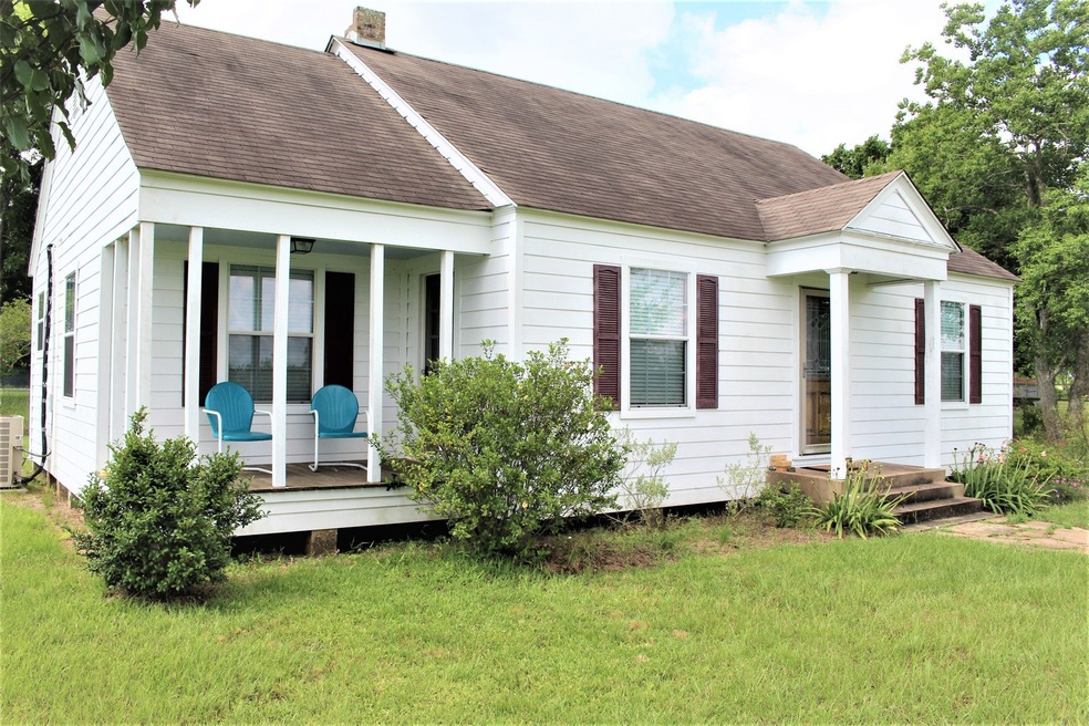 33939 Baethe Rd, Waller, TX 77484 - photo 1