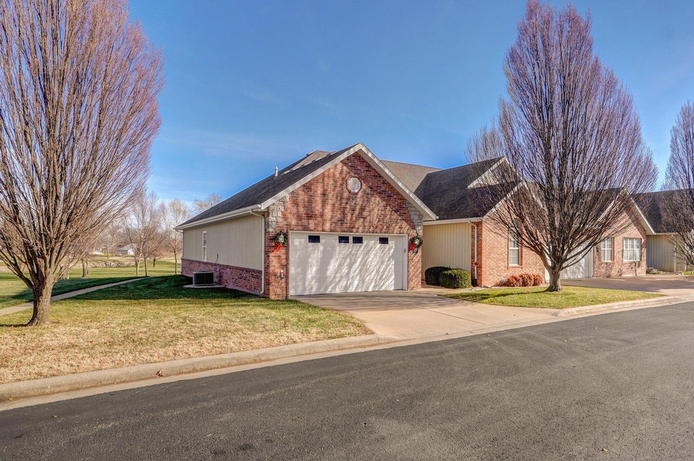 1404 N Sandy Creek Cir 1-35