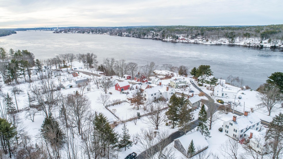 147 River Rd, Woolwich, ME 04579 - photo 1