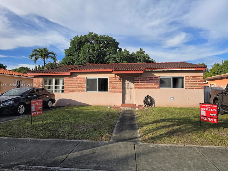 471 E 60th St, Hialeah, FL 33013 - photo 1