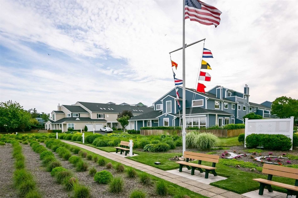 100 Baker Ct unit 76, Island Park, NY 11558 - photo 1