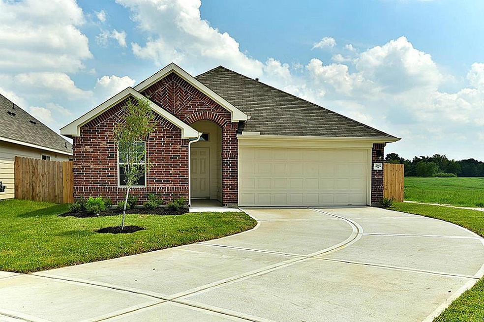 12602 Providence Cove Ct, Houston, TX 77086 - photo 1