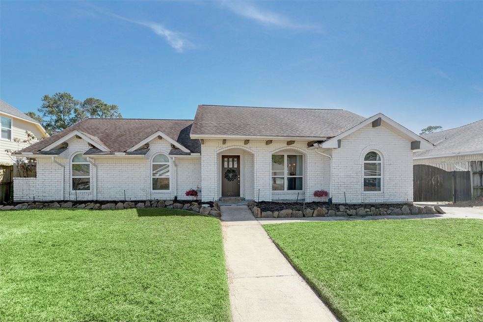 971 Marcella St, Houston, TX 77091 - photo 1