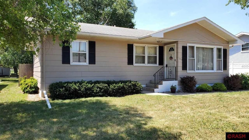 119 N Highland Ave, New Ulm, MN 56073 - photo 1