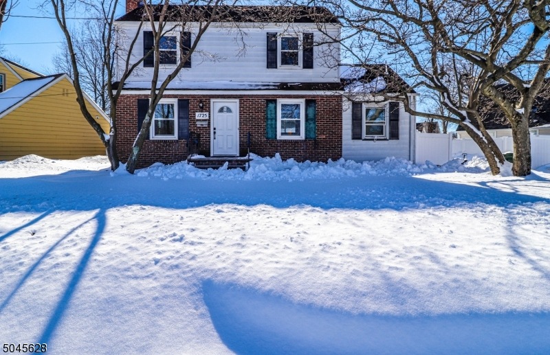 1725 N Stiles St, Linden, NJ 07036 - photo 1