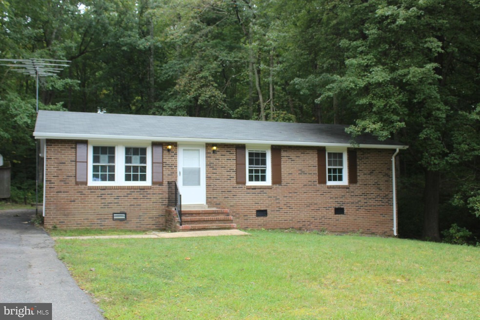 10805 Cropp Dr, Fredericksburg, VA 22407 - photo 1