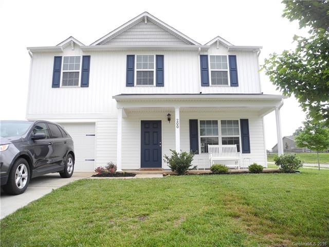200 Damsenberry Way front