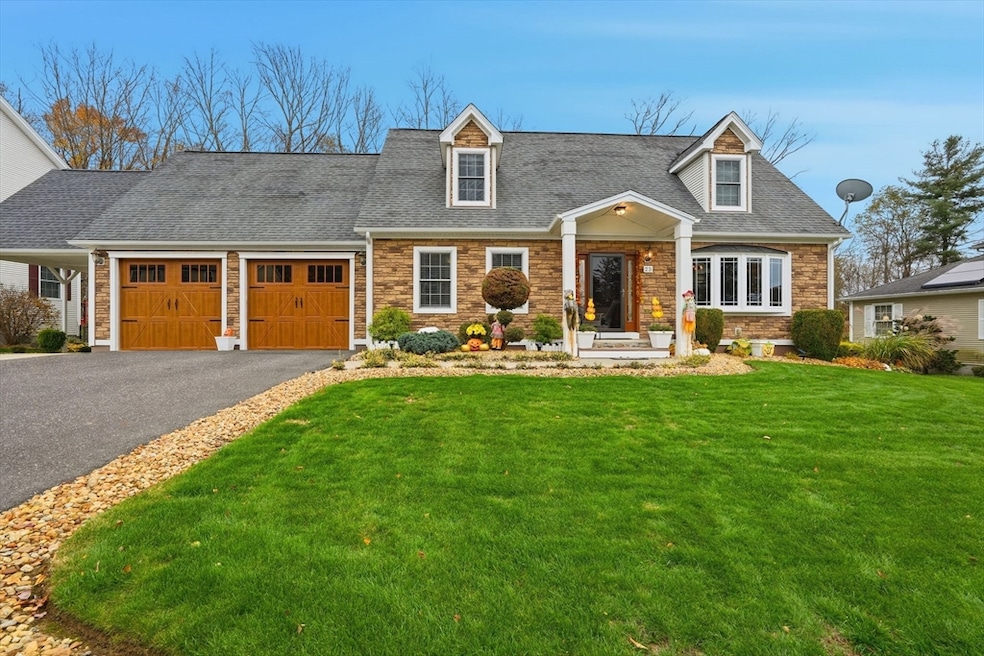 For Sale $554,900 • Co-Listing Agent