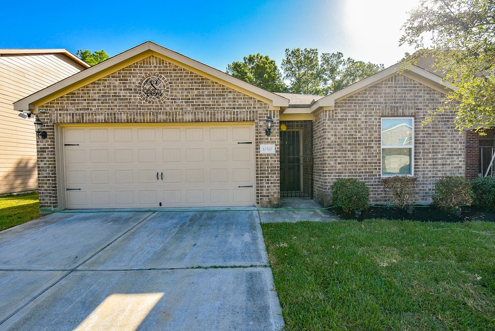 10510 Logger Pine Trail, Houston, TX 77088 - photo 1