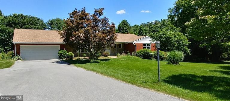 5712 Oakland Rd, Sykesville, MD 21784 - photo 1