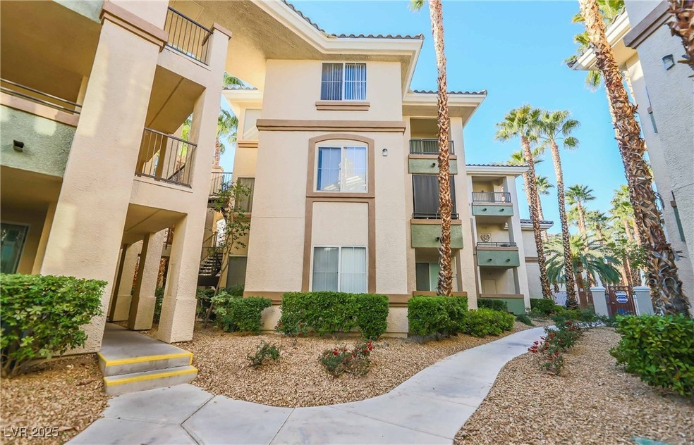 7135 S Durango Dr unit 306, Las Vegas, NV 89113 - photo 1
