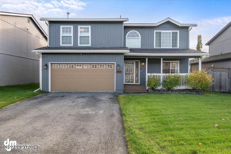 02-Exterior Front_ELI06007