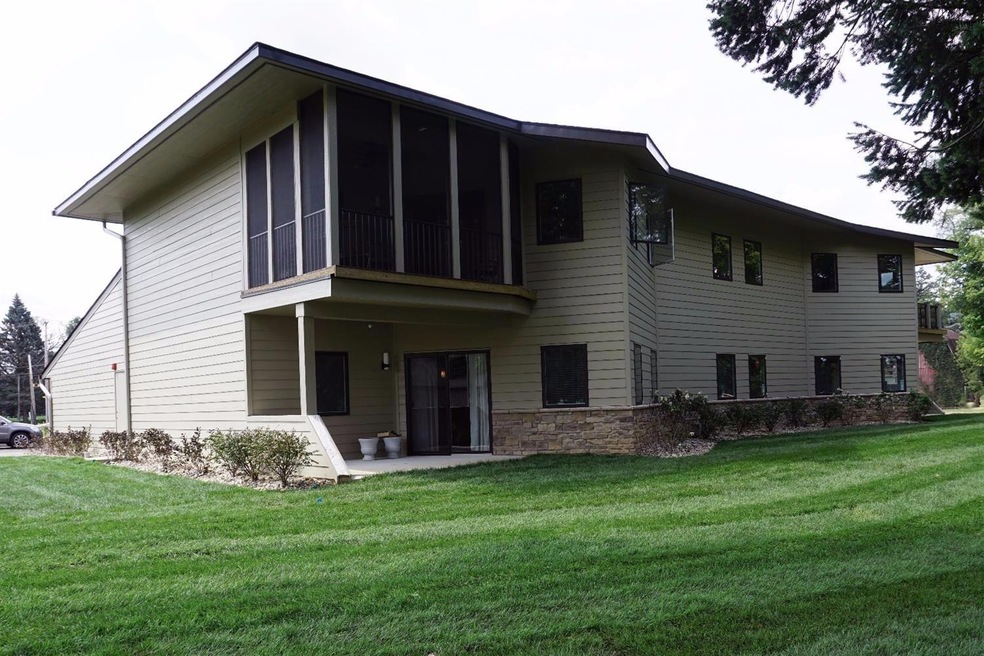 307 Legacy Ln unit 1A, La Porte, IN 46350 - photo 1