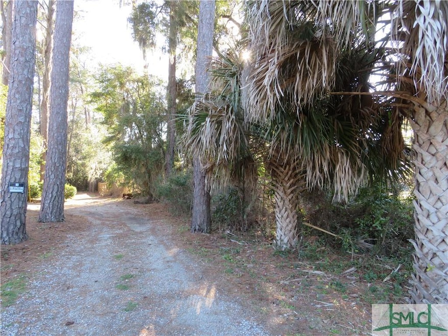 1349 Wilmington Island Rd, Wilmington Island, GA 31410 - photo 1