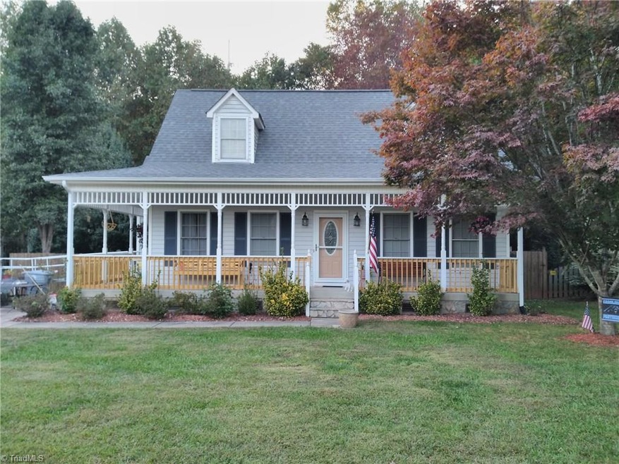 2105 King Ct, Asheboro, NC 27203 - photo 1