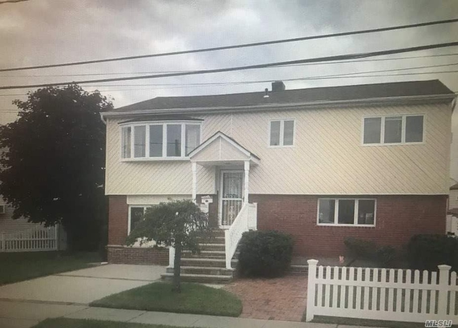 151 Fairview Place, Freeport, NY 11520 - photo 1