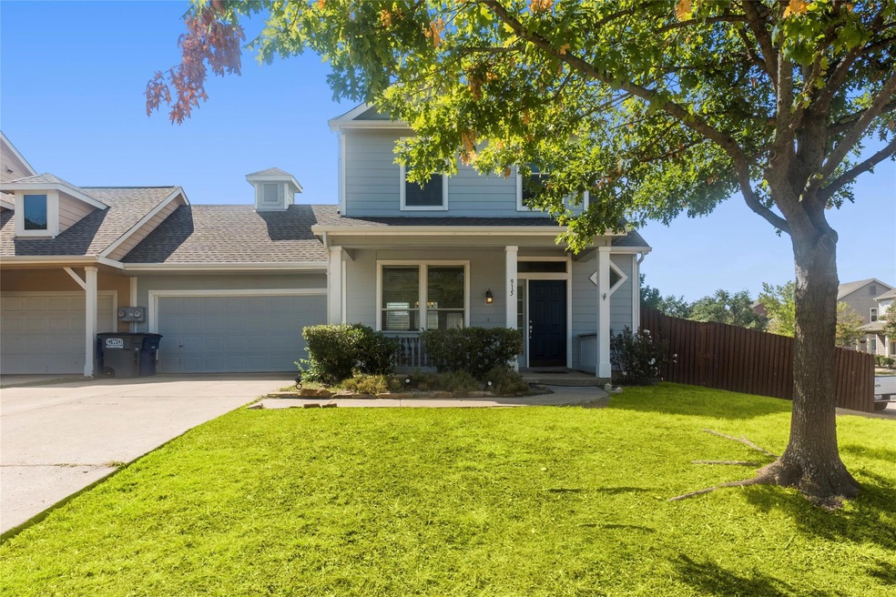 915 Greene Way, Wylie, TX 75098 - photo 1