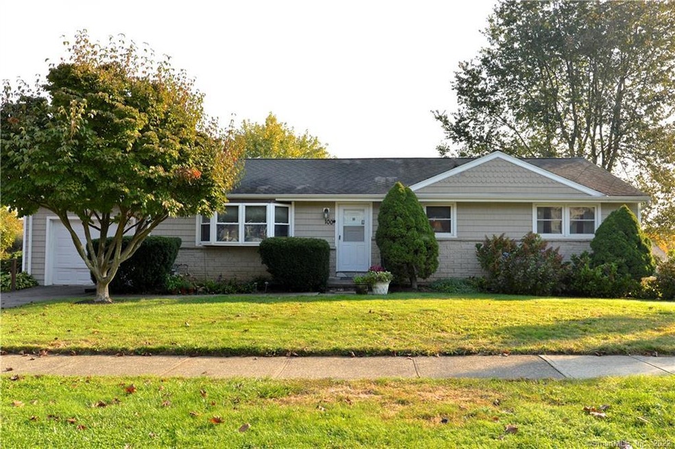 100 Valley View Rd, Stratford, CT 06614 - photo 1