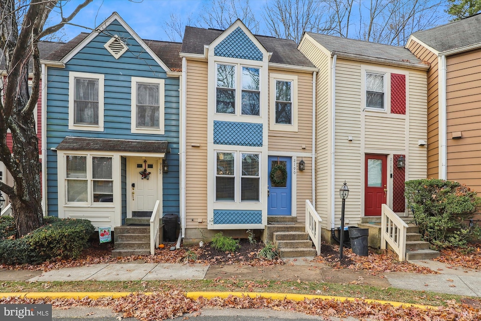 2190 Whisperwood Glen Ln, Reston, VA 20191 - photo 1