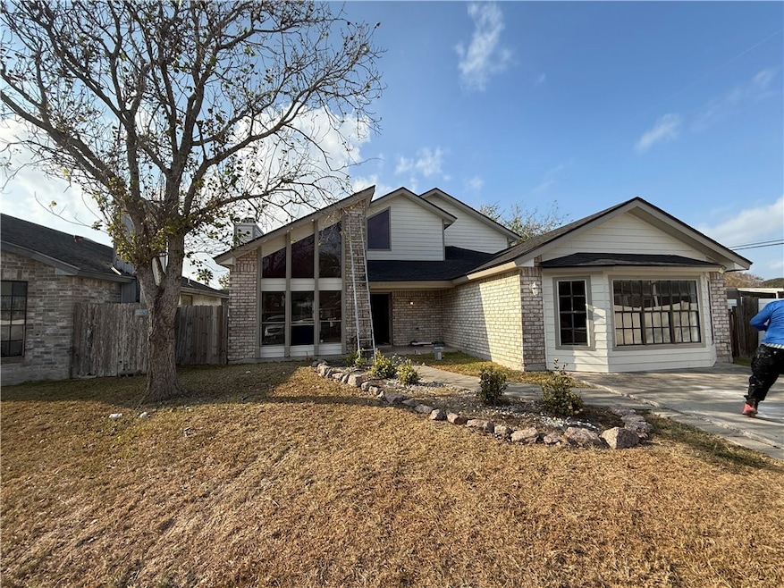 6001 La Crosse Dr, Corpus Christi, TX 78415 - photo 1