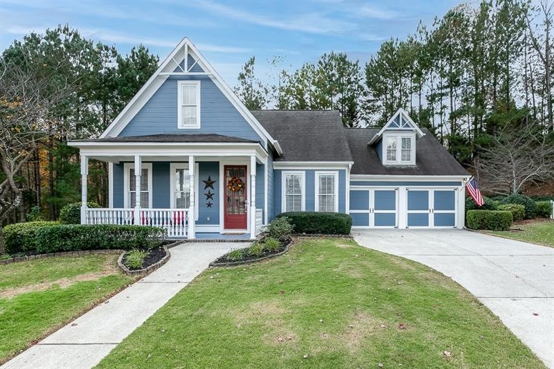 7322 Rocking Chair Ln, Hoschton, GA 30548 - photo 1