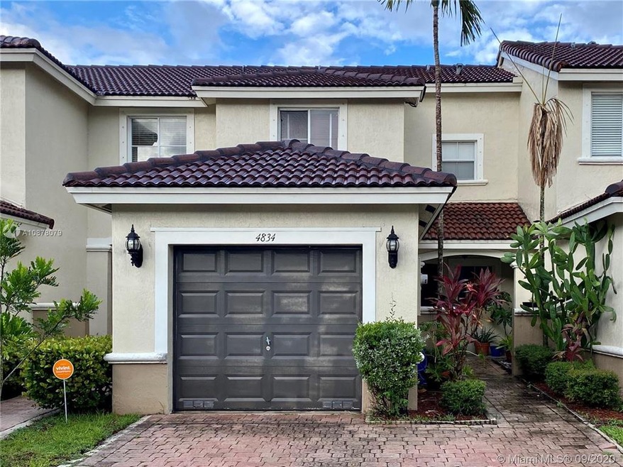 4834 NW 114th Ct, Doral, FL 33178 - photo 1