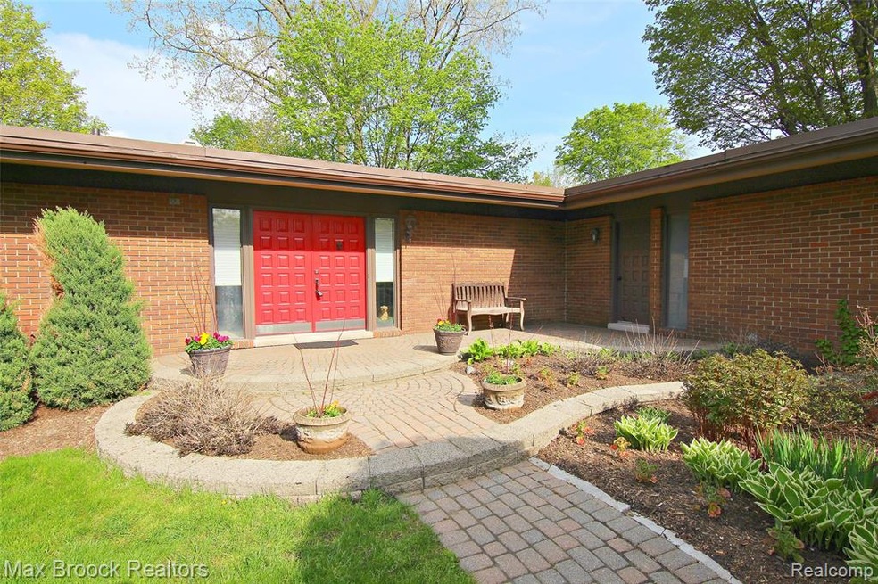 Patrick Rd Front Patio.jpg