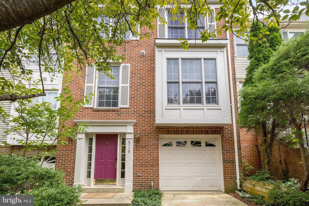 3113 Sutherland Hill Ct, Fairfax, VA 22031 - photo 1
