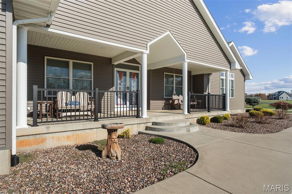 Spacious covered porch