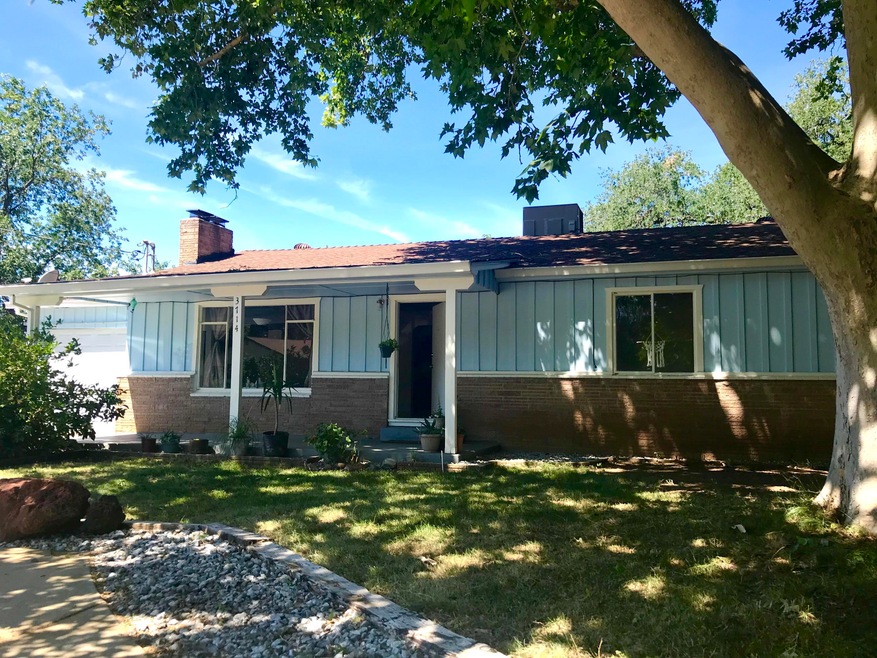 3714 Ricardo Ave, Redding, CA 96002 - photo 1