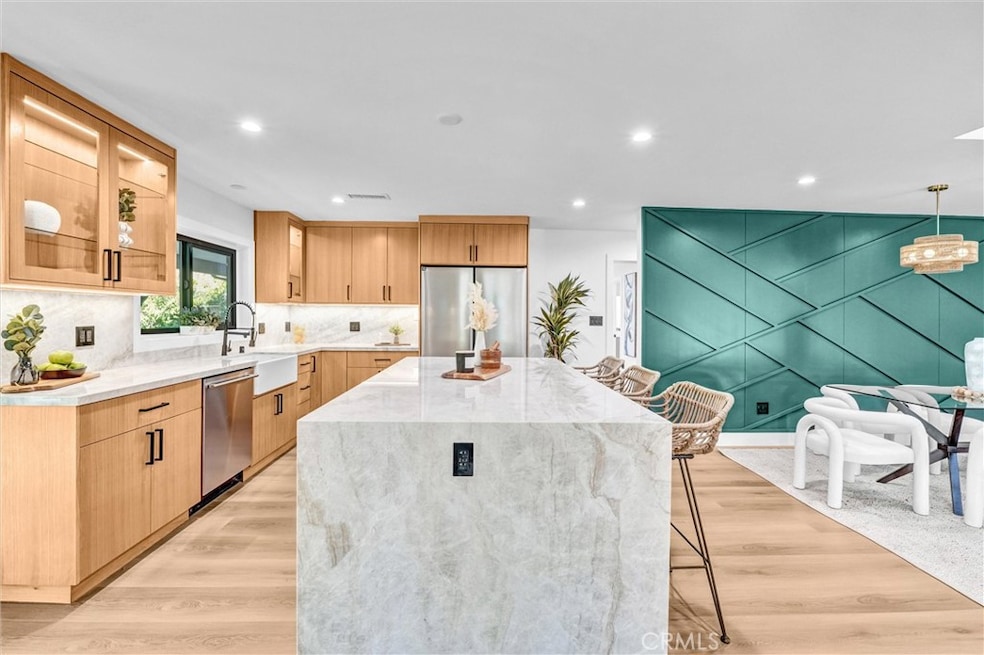 15577 Otsego St, Encino, CA 91436 - photo 1