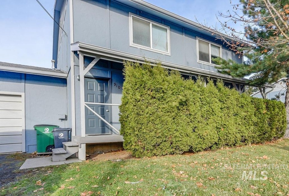 912 Public Ave, Moscow, ID 83843 - photo 1