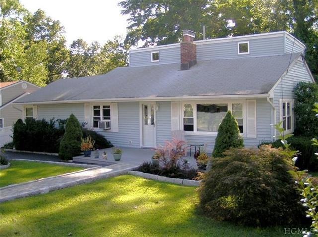 3213 Mohegan Ave, Mohegan Lake, NY 10547 - photo 1