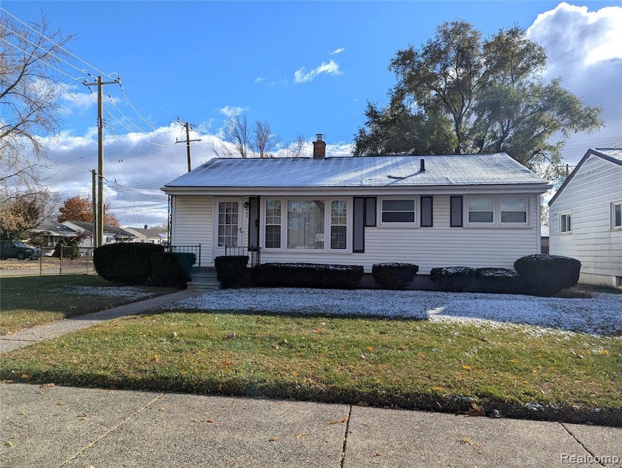 980 Radcliff St, Garden City, MI 48135 - photo 1