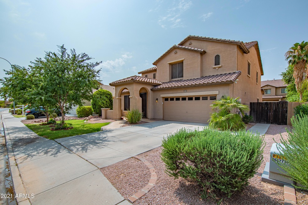 4601 E Hazeltine Way (2 of 53)