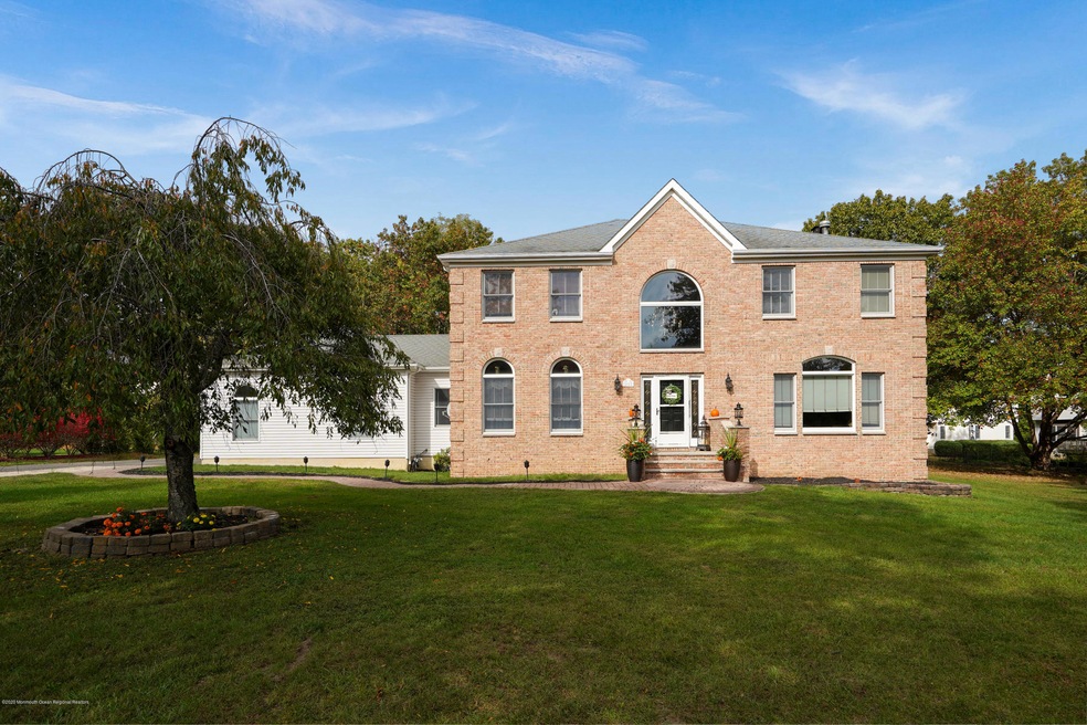 18 Plum Ln, Holmdel, NJ 07733 - photo 1