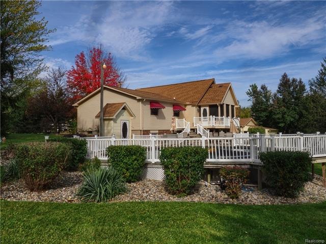 680 S Hacker Rd, Brighton, MI 48114 - photo 1