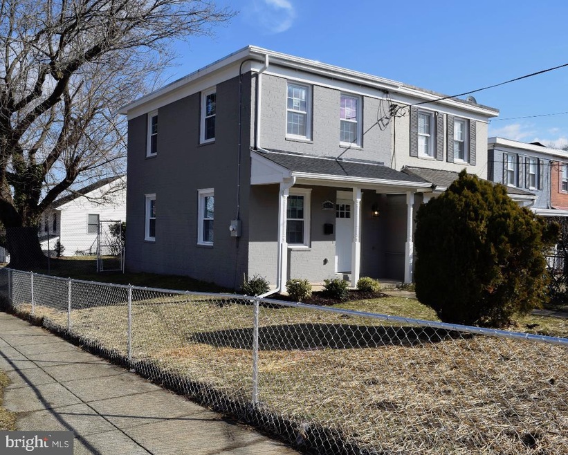 5400 Blaine St NE, Washington, DC 20019 - photo 1