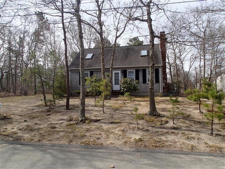 11 Fairfield Dr, East Falmouth, MA 02536 - photo 1