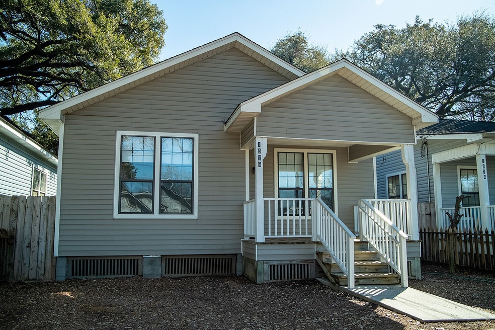 1826 Tabor St, Houston, TX 77009 - photo 1