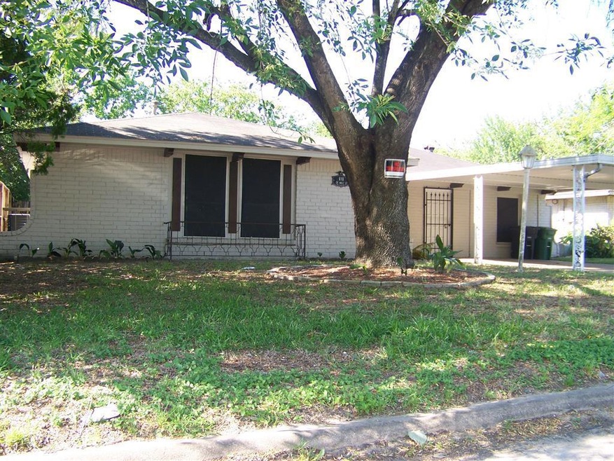 815 Dewalt St, Houston, TX 77088 - photo 1