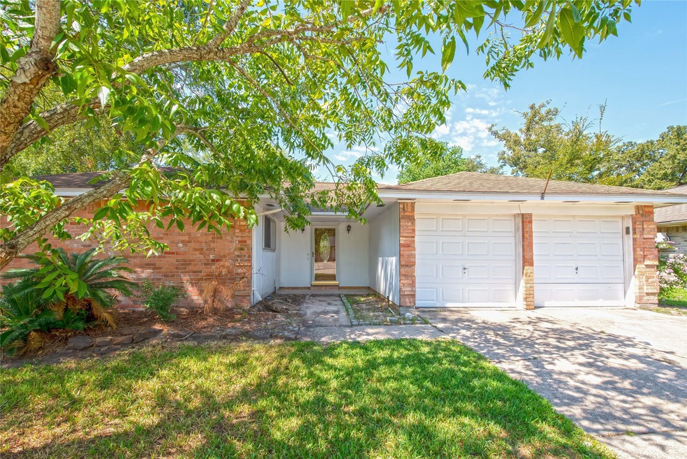 16778 Gleneagle Dr N, Conroe, TX 77385 - photo 1